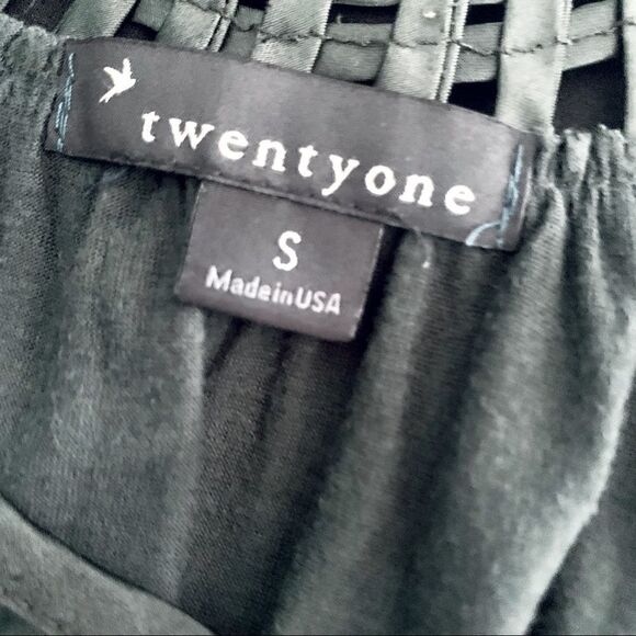 Forever 21 Black Short Sleeve Boho Tunic Top Size Small - Picture 9 of 10